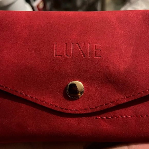 LUXIE makeup brushes - Picture 2 of 3